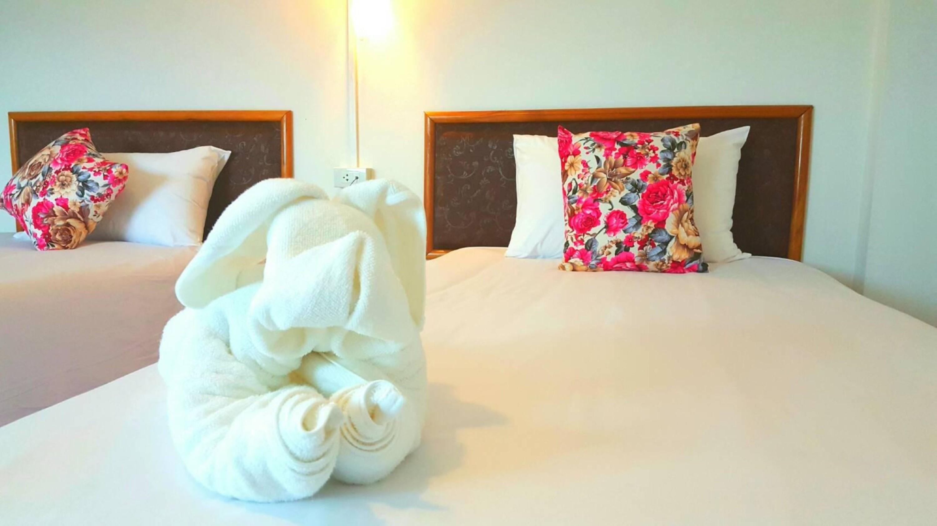 Hotel De Ratt Phuket Exterior foto